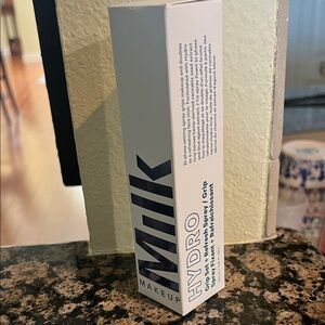 Milk Makeup Hydro Grip Primer - Blue and White